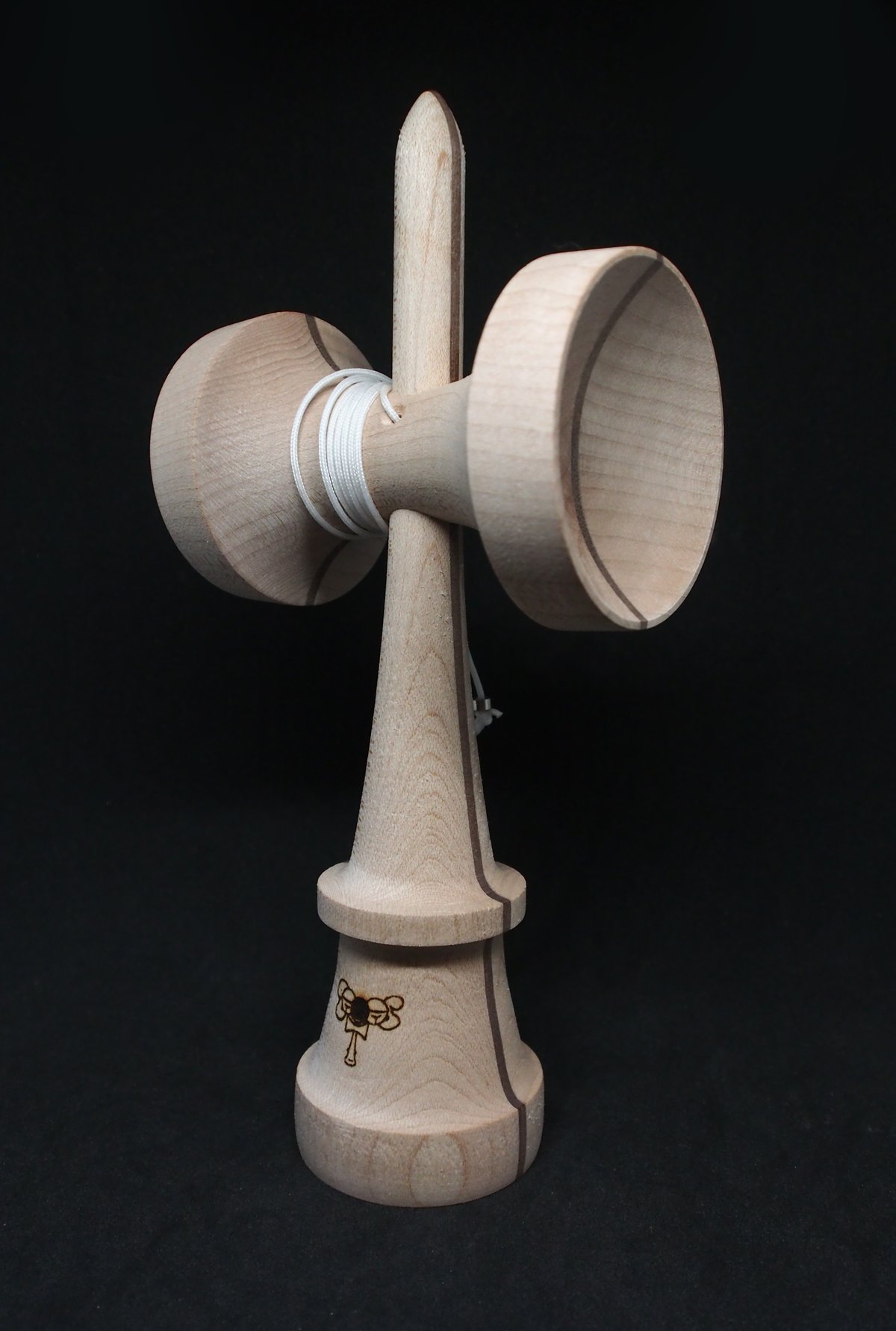 2000s kendama - Neptune shape Maple x Walnut（けん