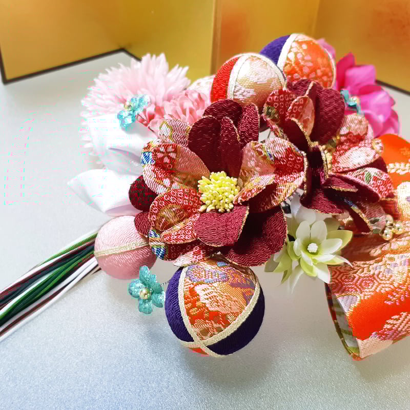 髪飾り 和装 振袖 成人式 卒業式 結婚式 和 えんじ色 ちりめん花 髪飾り 和装 振袖 成人式 卒業式 結婚式 和 えんじ色 ちりめん花