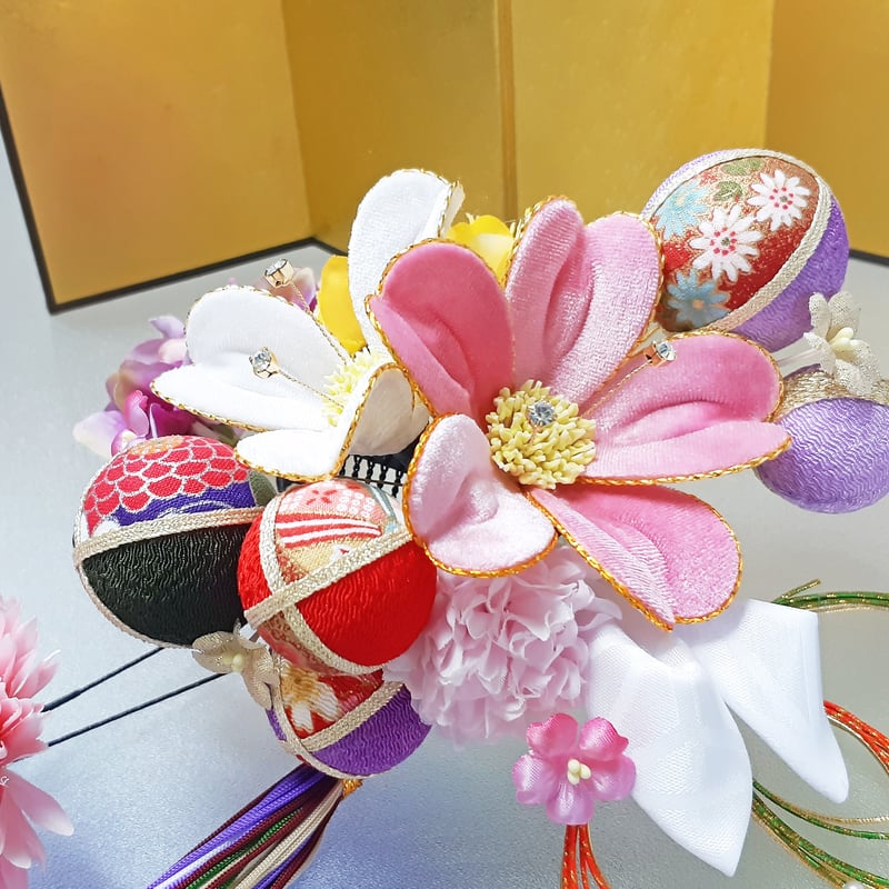 髪飾り 成人式 リボン 和装 つまみ細工 ハンドメイド 白 ゴールド 卒業