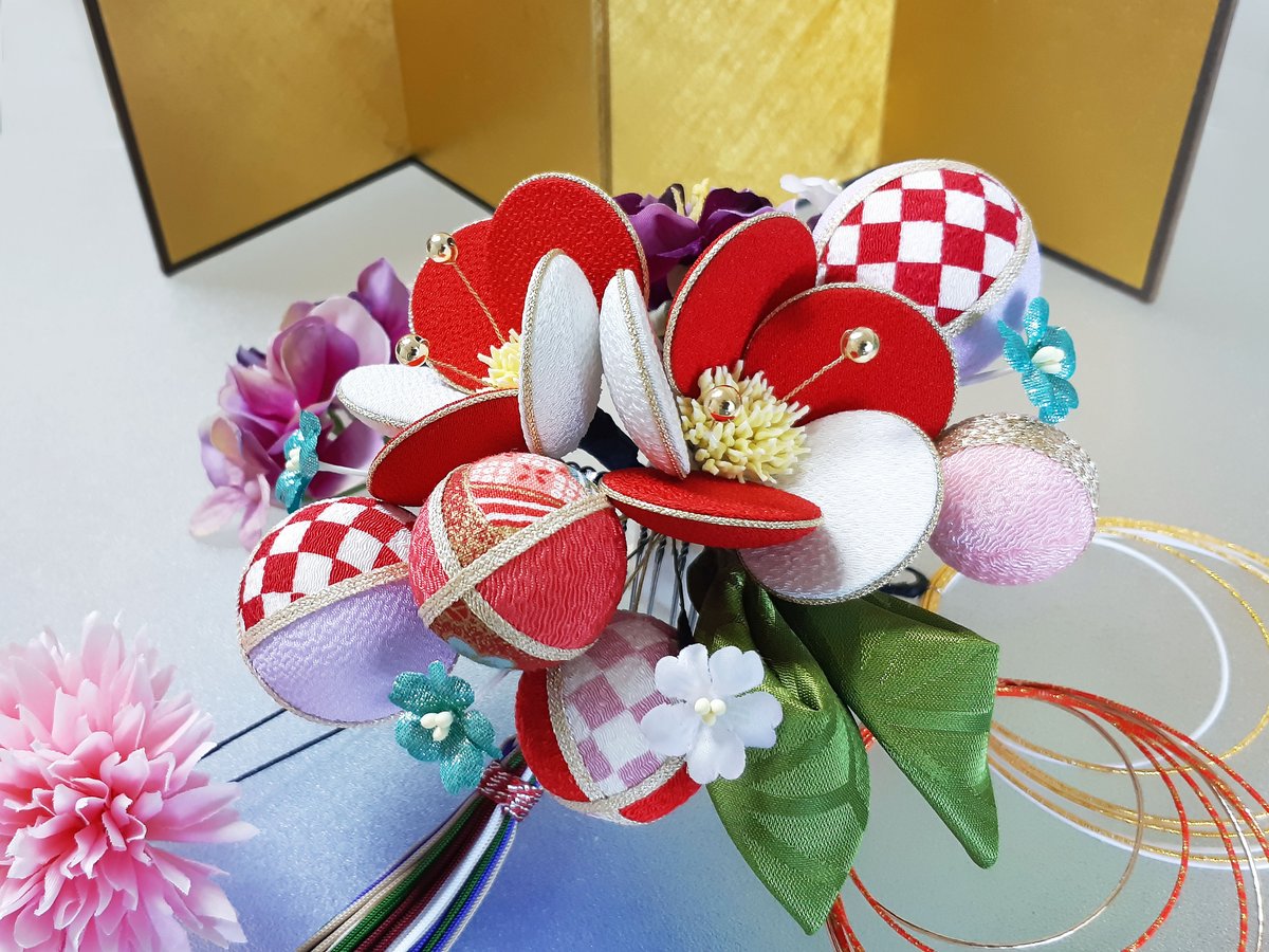 和装 髪飾り 赤白市松 紫房 ビッグリボン ピアス付き fit=scale-down,w=1200