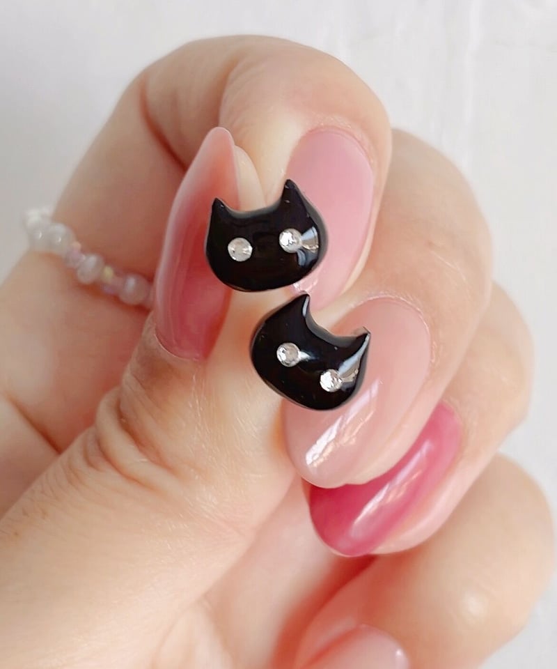 黒猫ちゃんのプチサイズピアス☆ハロウィンにピッタリ