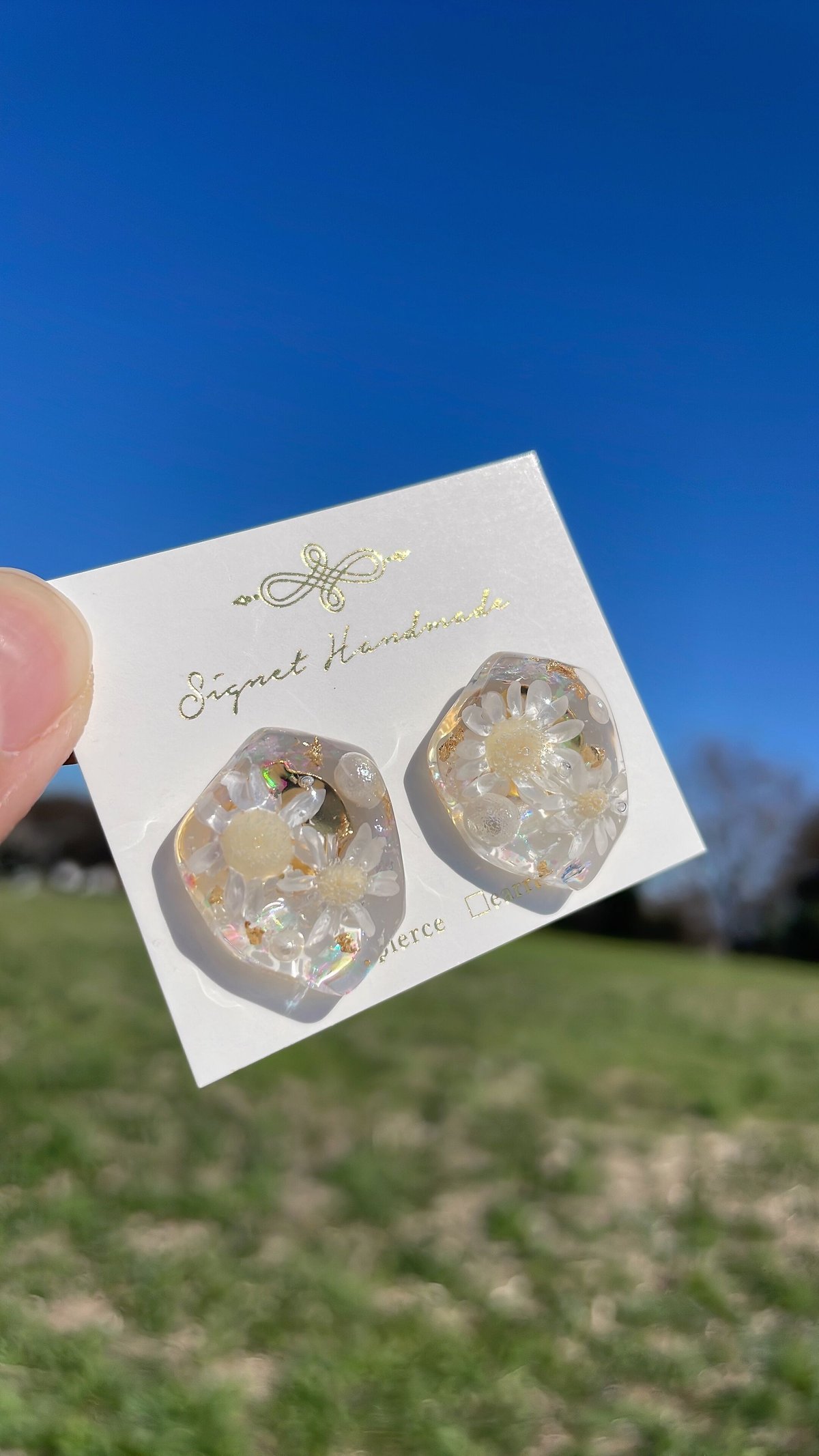 大きめ♡ドライフラワーとパールのオーロラピアス | Signet Handmade