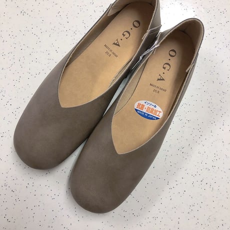 LA8800日本製ペタンコパンプス
