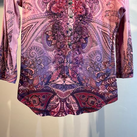 Grunge design tops