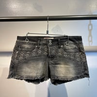 Lace design denim shorts