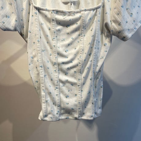 Floral pattern tops