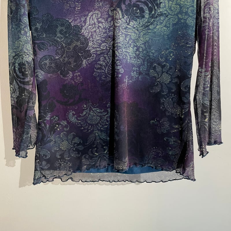 Y2K design power net tops | THEMIX