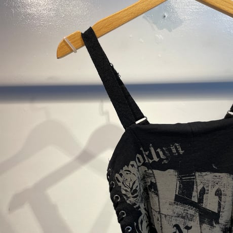 Grunge design tops