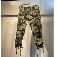 Y2K design camouflage ankle pants