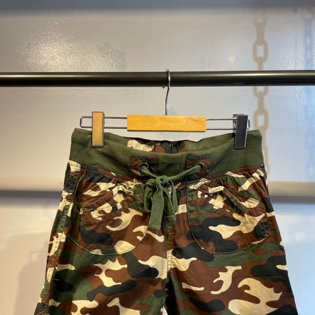 Law rise camouflage shorts