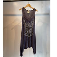 Grunge spangle design tops