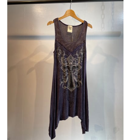 Grunge spangle design tops