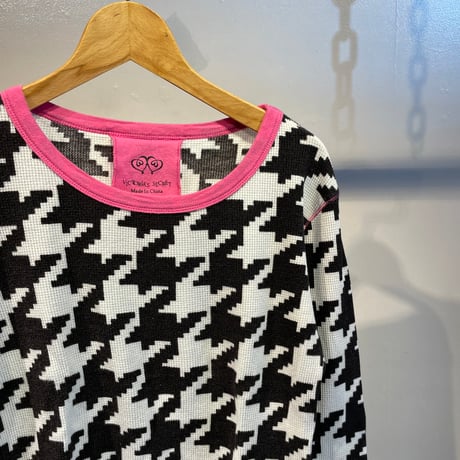 Victoria's Secret design thermal tops