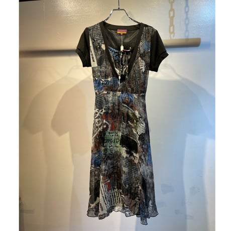 Euro graphic design one-piece