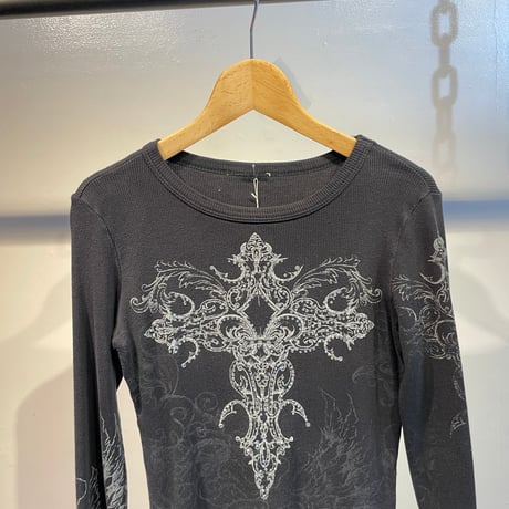 Grunge spangle theamal design tops