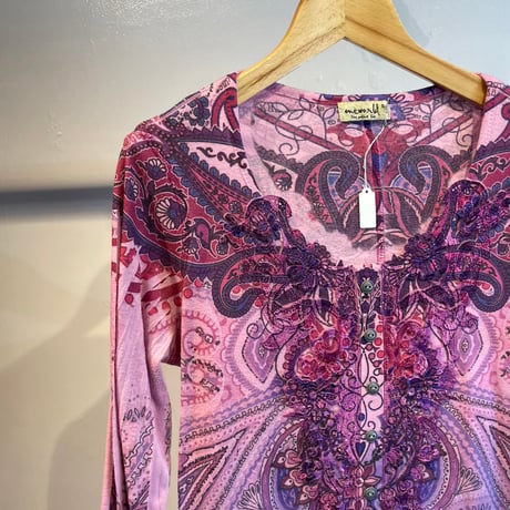 Grunge design tops