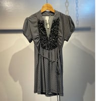 Frill design tops