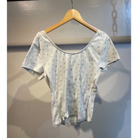 Floral pattern tops