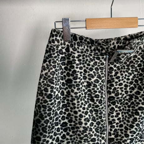 Leopard fake fur mini skirt