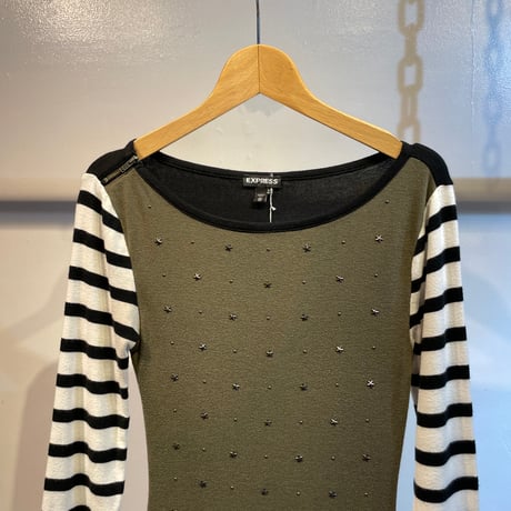 star studs and border tops