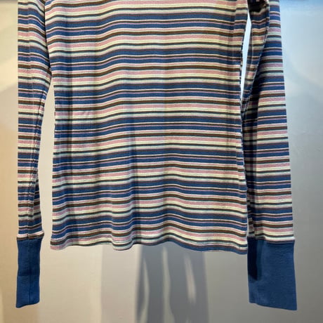 Color border design tops