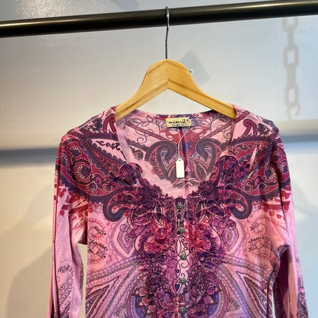 Grunge design tops