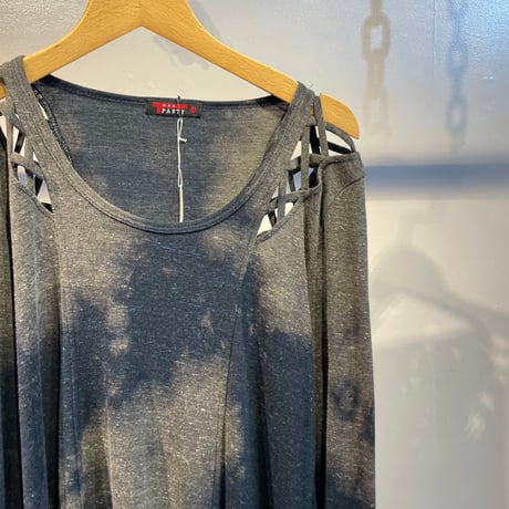 Grunge design tops