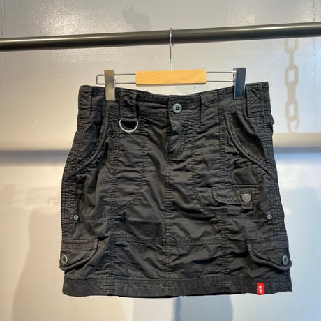 Y2K design mini skirt