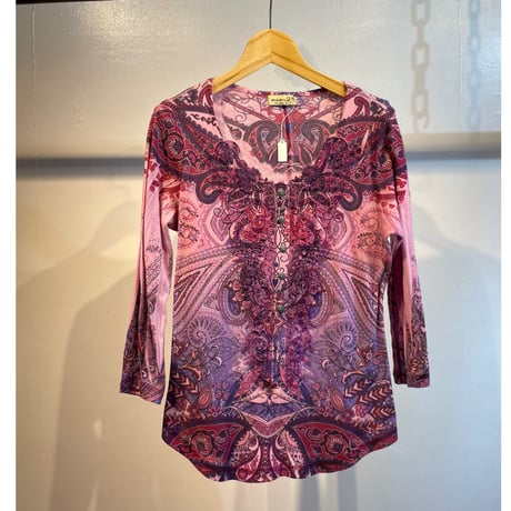 Grunge design tops
