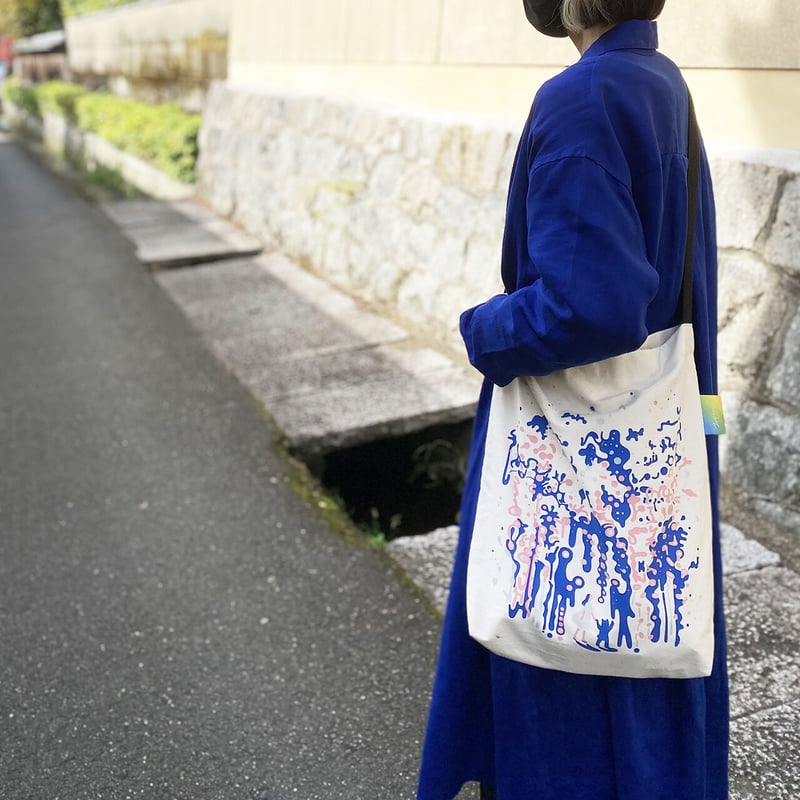 A.P.C. ワンショルダーバッグ コットン製シーズナルプリント A.P.C. ワンショルダーバッグ コットン製シーズナルプリント - メルカリ
