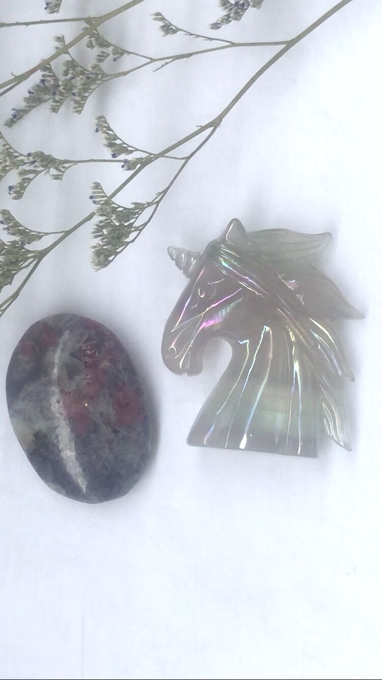 ユニコーンストーンの握り石 | ASTRO BEAUTY