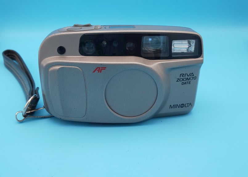 【完動品❁極美品】MINOLTA Zoom 70 ストラップ付 日付印字可能