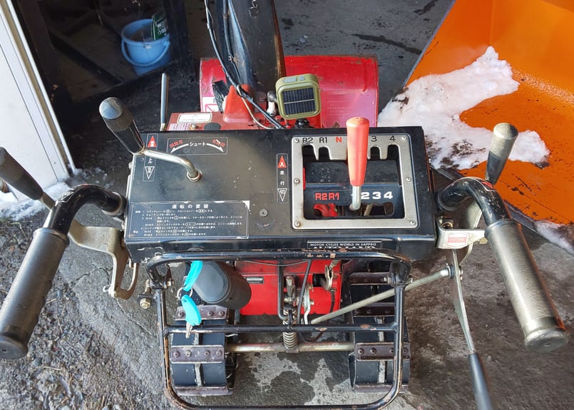 北海道限定 除雪機 ヤナセ スノースロワー アイテム説明熟読願います