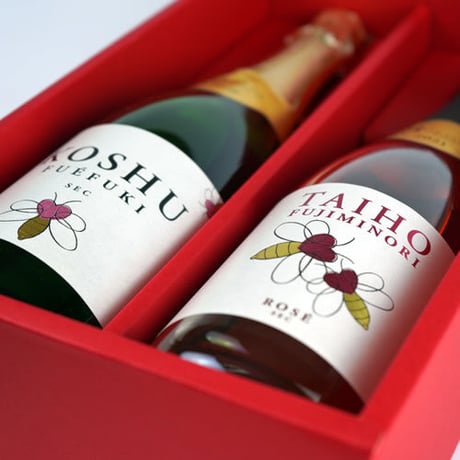 【スパークリングワインギフトセット】Sparkling wine KOSHU & TAIHO Gift Set（甲州 辛口／大峰（藤稔） 辛口／ スパークリングワインギフトセット）