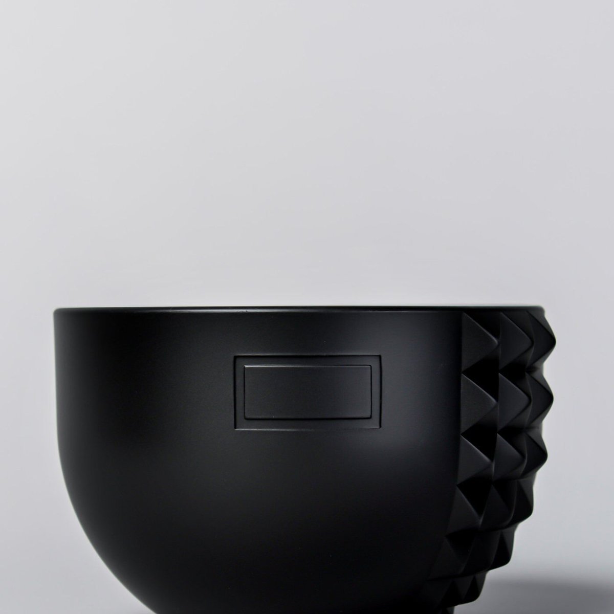 BOTANIZE PLA POT BOWL VERTICAL STUDS “Black” |