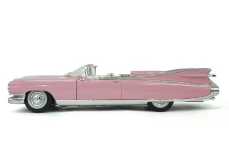 Maisto/1:18　1959　キャデラック　エルドラド　ピンク　No.200-100