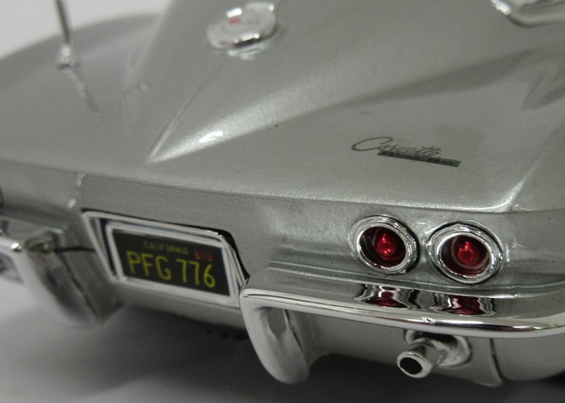 コルベット シルバー 1/18 ミニカー Maisto/1:18 1965 シボレーコルベット シルバー No.200-098 | KU