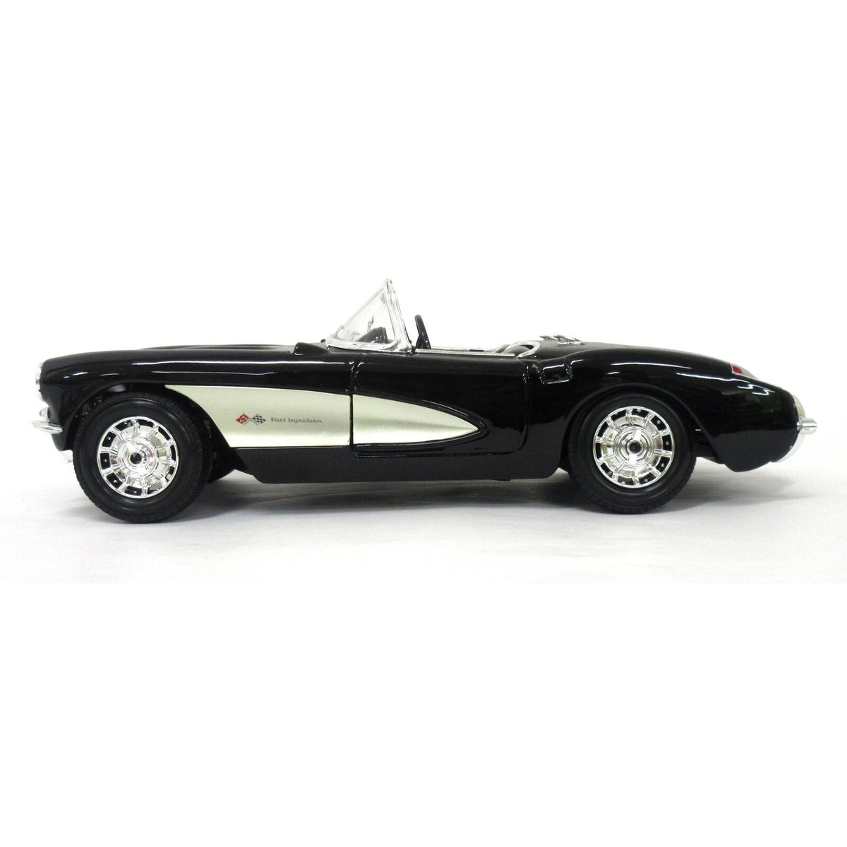 Maisto/1:18 1957 シボレーコルベット ブラック No.200-111 | KU