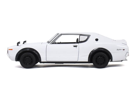 Maisto/1:24　1973　スカイライン　2000GTR　ホワイト　No.200-168