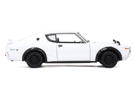 Maisto/1:24　1973　スカイライン　2000GTR　ホワイト　No.200-168