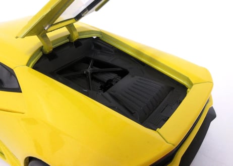 Bburago/ブラーゴ　1:18　ランボルギーニ　ウラカン　パールイエロー　No.200-574