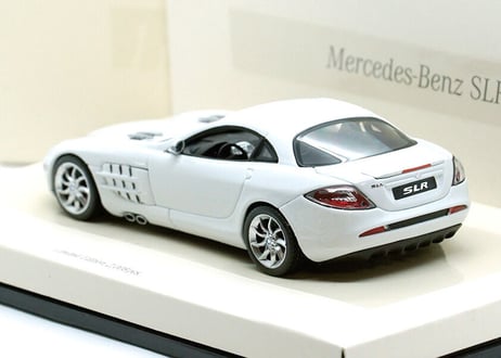 Minichamps/ マクラーレン Benz McLaren SLR white スペシャルバージョン ミニカー 1/43