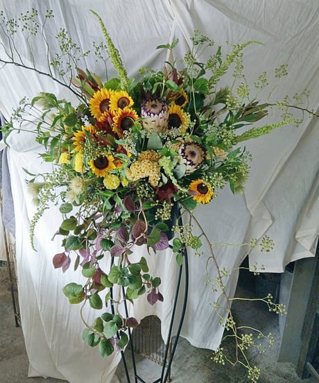 【当店直送地域限定】【生花】御祝スタンド花　30,000円（税込33,000円）