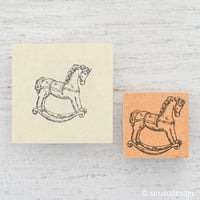 忘れられた木馬（レトロな木馬のおもちゃ）