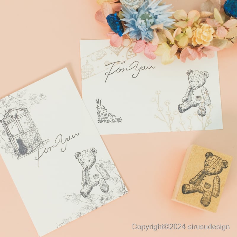 チェック柄のくまのぬいぐるみ | スタンプ＆アート Sirusu