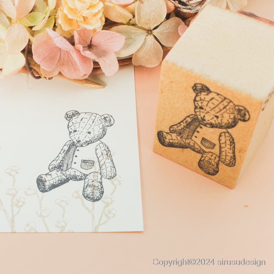 チェック柄のくまのぬいぐるみ | スタンプ＆アート Sirusu