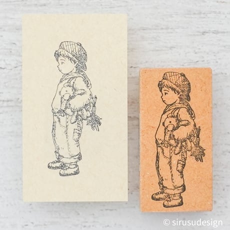 ほんとは仲良くしたいんだ・後ろに花束を持つ男の子のスタンプ