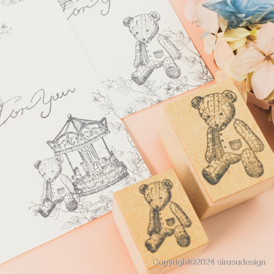 チェック柄のくまのぬいぐるみ | スタンプ＆アート Sirusu