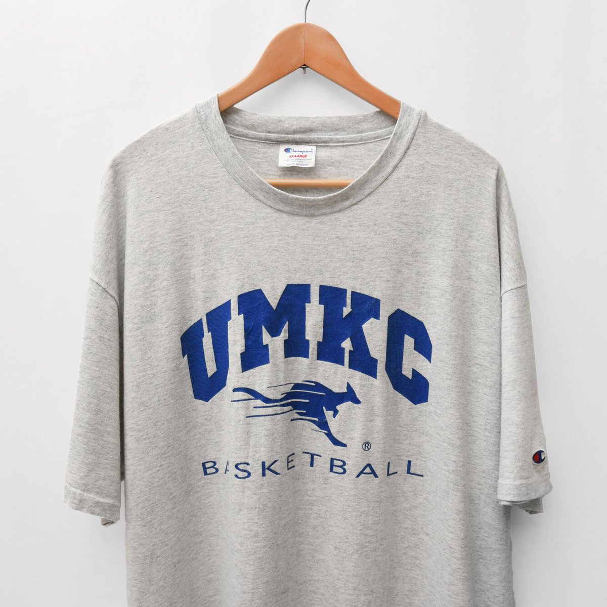 Mizuno 日本体育大学 80周年記念シャツ 51+nK1tRv+L._UY1000_.jpg
