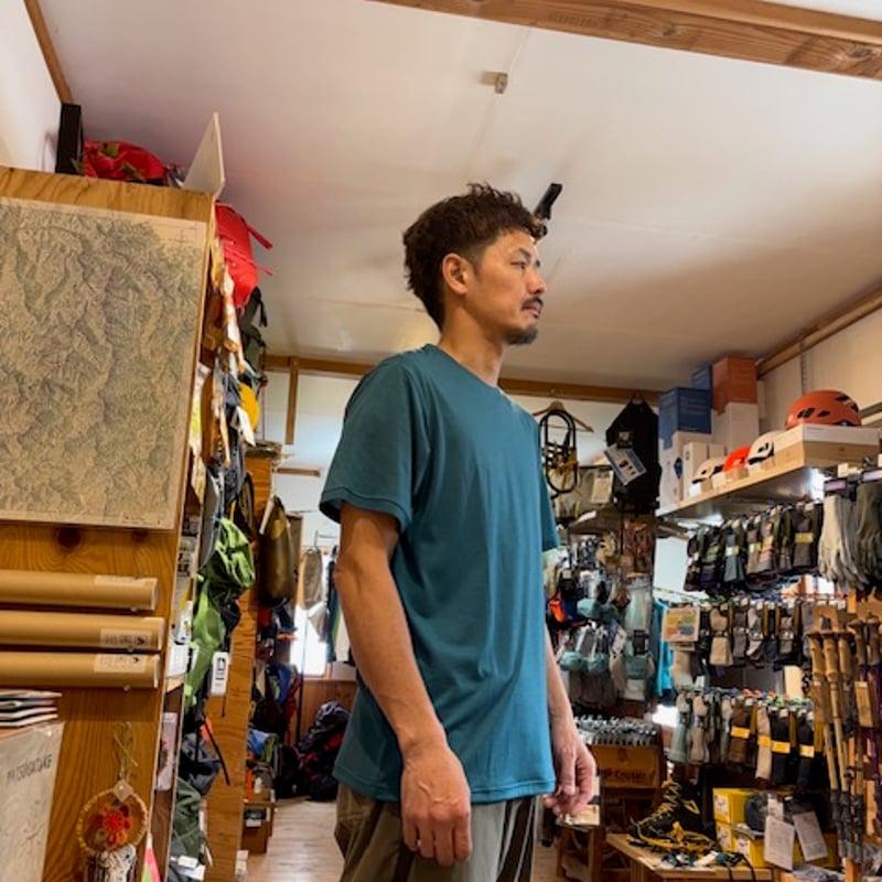 最終価格‼️全国完売入手困難✨BEARDSLEYハーフスリーブツイードジャケット AXIO LITE TEE (Teton Bros. 2025春夏) | HIKE STORE